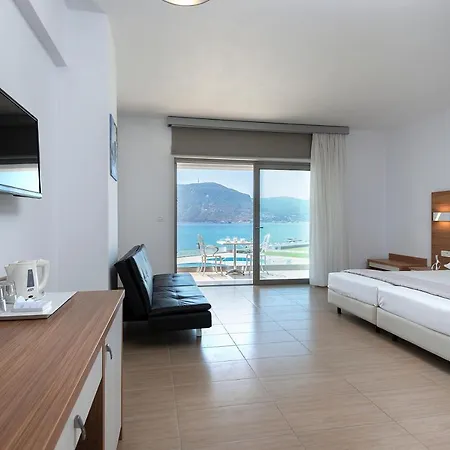 Royal Bay 4*