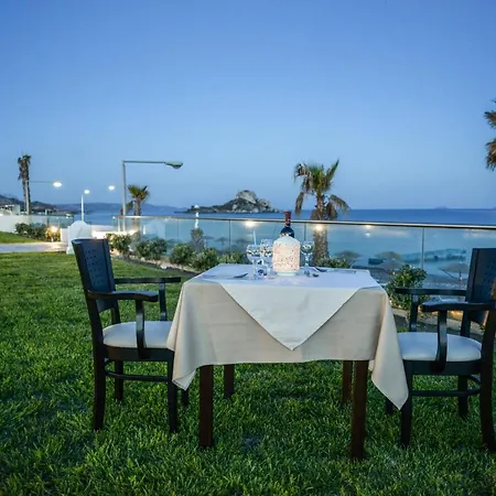 Royal Bay קפלוס
