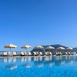 Royal Bay Hotel 4*