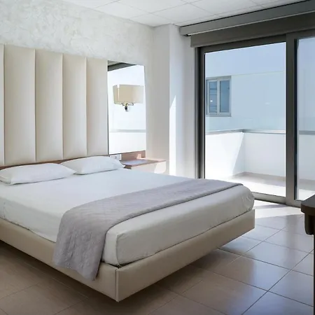 Hotell Royal Bay 4*
