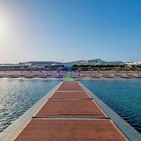 Royal Bay 4*