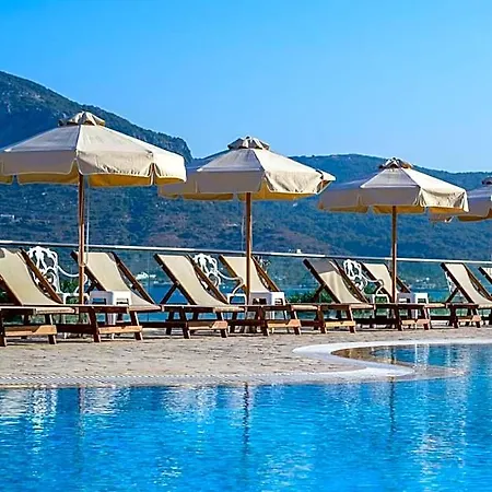 Royal Bay 4*