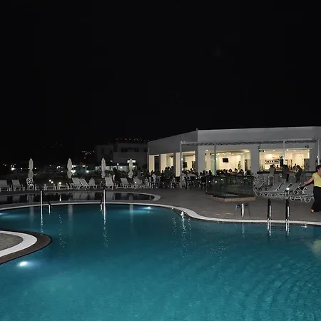 Royal Bay Hotell 4*
